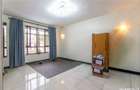 5 Bed Townhouse with En Suite in Lavington - 14