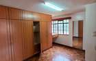 5 Bed Townhouse with En Suite at Lavington Green - 16