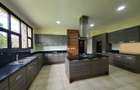 5 Bed Townhouse with En Suite in Karen - 3