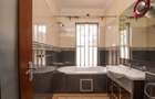 5 Bed House with En Suite in Runda - 10