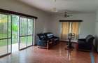 4 Bed Villa with En Suite at Links Road - 7