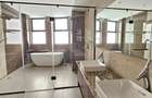 3 Bed Apartment with En Suite in Riverside - 5
