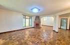 5 Bed Townhouse with En Suite at Lavington - 5