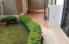 4 Bed Townhouse with En Suite at Grevellea - 8