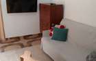 1 Bed House with En Suite at Tree Lane - 5