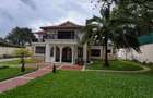 7 Bed House with En Suite in Runda - 11