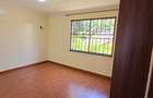 5 Bed Townhouse with En Suite at Lavington Road - 12
