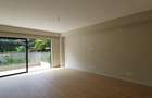5 Bed Townhouse with En Suite in Kyuna - 11
