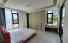 5 Bed Townhouse with En Suite at Lavington - 13