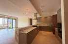 3 Bed Apartment with Swimming Pool in Riverside - 3