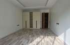 5 Bed Townhouse with En Suite in Lavington - 10