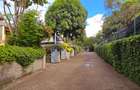 5 Bed Townhouse with En Suite at Lavington Green - 7