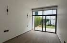 5 Bed Townhouse with En Suite in Lavington - 3