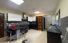 5 Bed Townhouse with En Suite in Runda - 3
