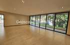 4 Bed Apartment with En Suite in Spring Valley - 4