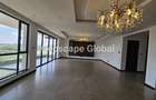 3 Bed Apartment with En Suite in Riverside - 12
