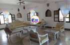8 Bed House with En Suite in Watamu - 12