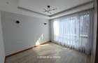 4 Bed Townhouse with Swimming Pool in Membley - 13
