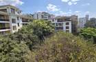 3 Bed Apartment with En Suite at Riverside - 12