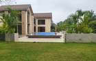 4 Bed House with En Suite in Runda - 1