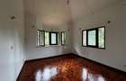 5 Bed Townhouse with En Suite in Rosslyn - 6