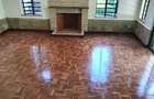 5 Bed Townhouse with En Suite in Nyari - 4