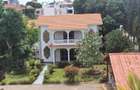 4 Bed House with En Suite at Links Road - 3