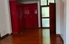 5 Bed Townhouse with En Suite at Lavington - 17