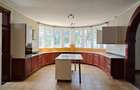 5 Bed Townhouse with En Suite in Rosslyn - 8