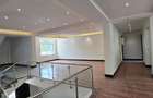 5 Bed House with En Suite in Runda - 12