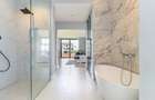 5 Bed Villa with En Suite in Runda - 14