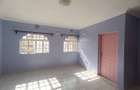 5 Bed House with En Suite in Membley - 8