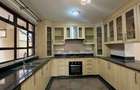 5 Bed Townhouse with En Suite in Lavington - 6