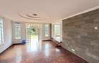 4 Bed House with En Suite at Rosslyn - 3