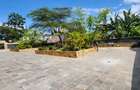 4,200 ft² Office with Service Charge Included in Lavington - 11
