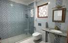 5 Bed Townhouse with En Suite in Lavington - 6