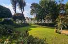 4 Bed House with En Suite in Rosslyn - 9