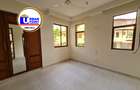 3 Bed Apartment with En Suite in Nyali Area - 10