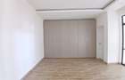 4 Bed Apartment with En Suite at Riverside Drive - 11