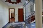 5 Bed House with En Suite in Runda - 16
