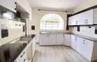 4 Bed Townhouse with En Suite in Lavington - 2