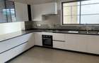 4 Bed Townhouse with En Suite in Runda - 3