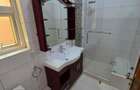 4 Bed House with En Suite in Riverside - 16