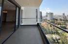 4 Bed Apartment with En Suite in Riverside - 3