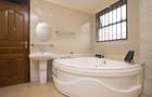 4 Bed House with En Suite in Runda - 6