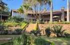 5 Bed Villa with En Suite at Hardy - 1