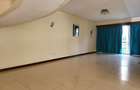 4 Bed Townhouse with En Suite in Brookside - 20