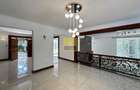 5 Bed Townhouse in Rosslyn - 12
