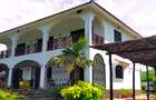 4 Bed House with En Suite at Kuruwitu Beach - 2