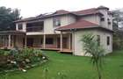 5 Bed House with En Suite at Flem Tree - 14